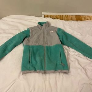 This is a North Face Zip up Jacket and is a very comfortable jacket
